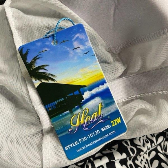 Swimsuit - Picture 5 of 5